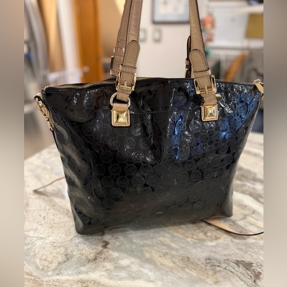 Black Michael Kors jet set tote embossed - Picture 1 of 6